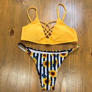 Sunflower bottom & yellow strappy top Bikini swim NWOT women’s 2 piece swimwear